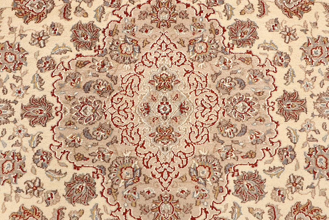 Blanched Almond Isfahan 6'  7" x 9'  9" - No. QA15567