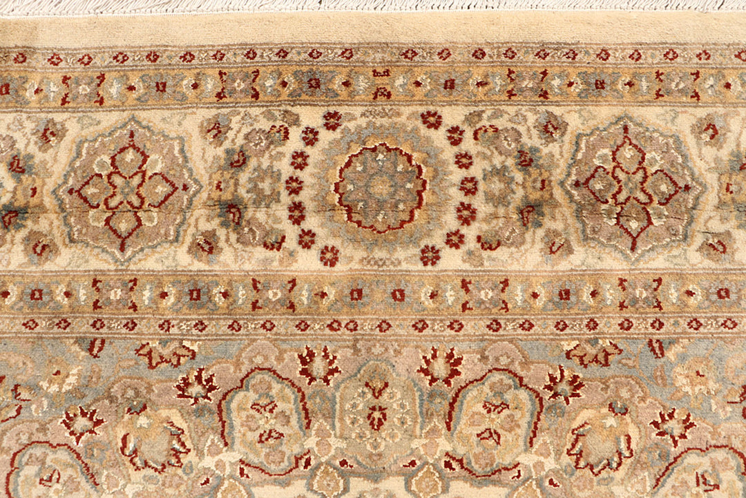 Blanched Almond Isfahan 6'  6" x 9'  7" - No. QA30909