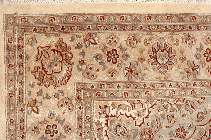 Blanched Almond Isfahan 6' 6 x 9' 9 - No. 68467 - ALRUG Rug Store