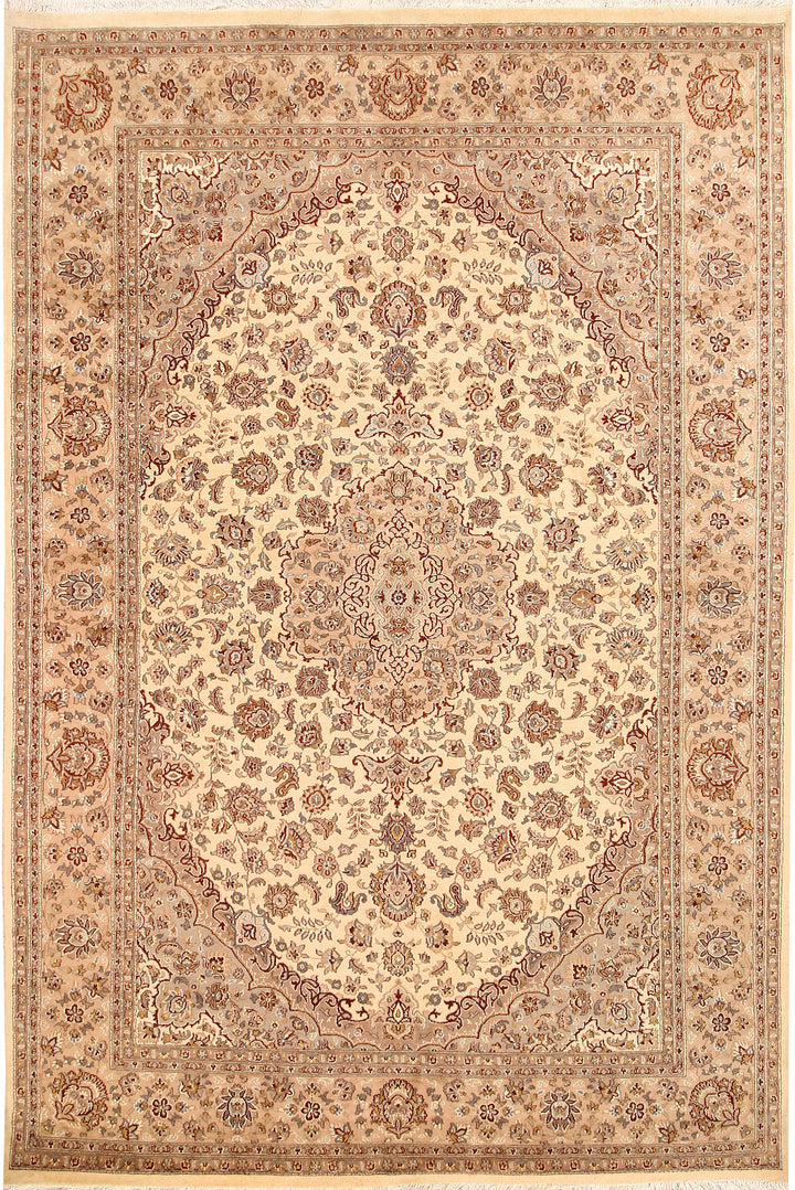 Blanched Almond Isfahan 6' 6 x 9' 9 - No. 68467 - ALRUG Rug Store