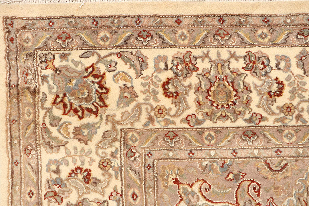 Blanched Almond Isfahan 6' 7 x 9' 5 - No. 68469 - ALRUG Rug Store