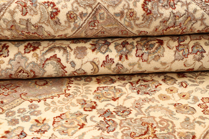 Blanched Almond Isfahan 6' 7 x 9' 5 - No. 68469 - ALRUG Rug Store