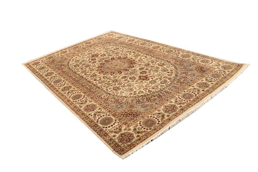Blanched Almond Isfahan 6' 7 x 9' 6 - No. 68471 - ALRUG Rug Store