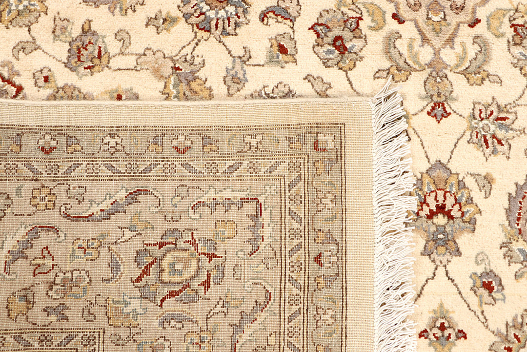 Blanched Almond Isfahan 6' 6 x 9' 9 - No. 68474 - ALRUG Rug Store