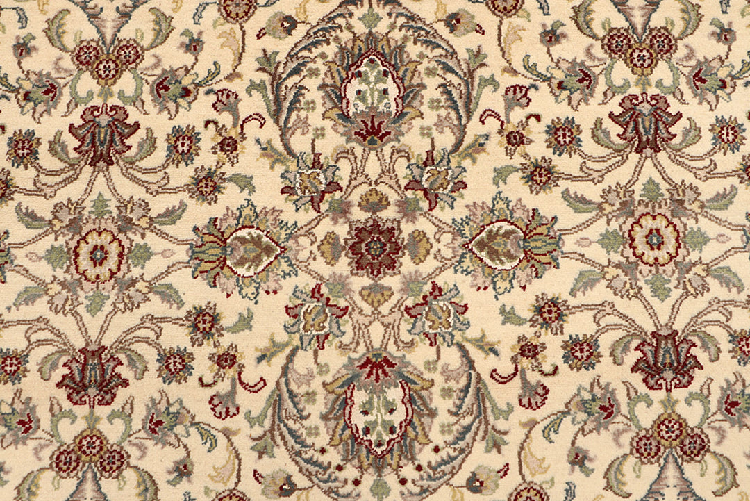 Cornsilk Mahal 6' 2 x 9' 9 - No. 68476 - ALRUG Rug Store