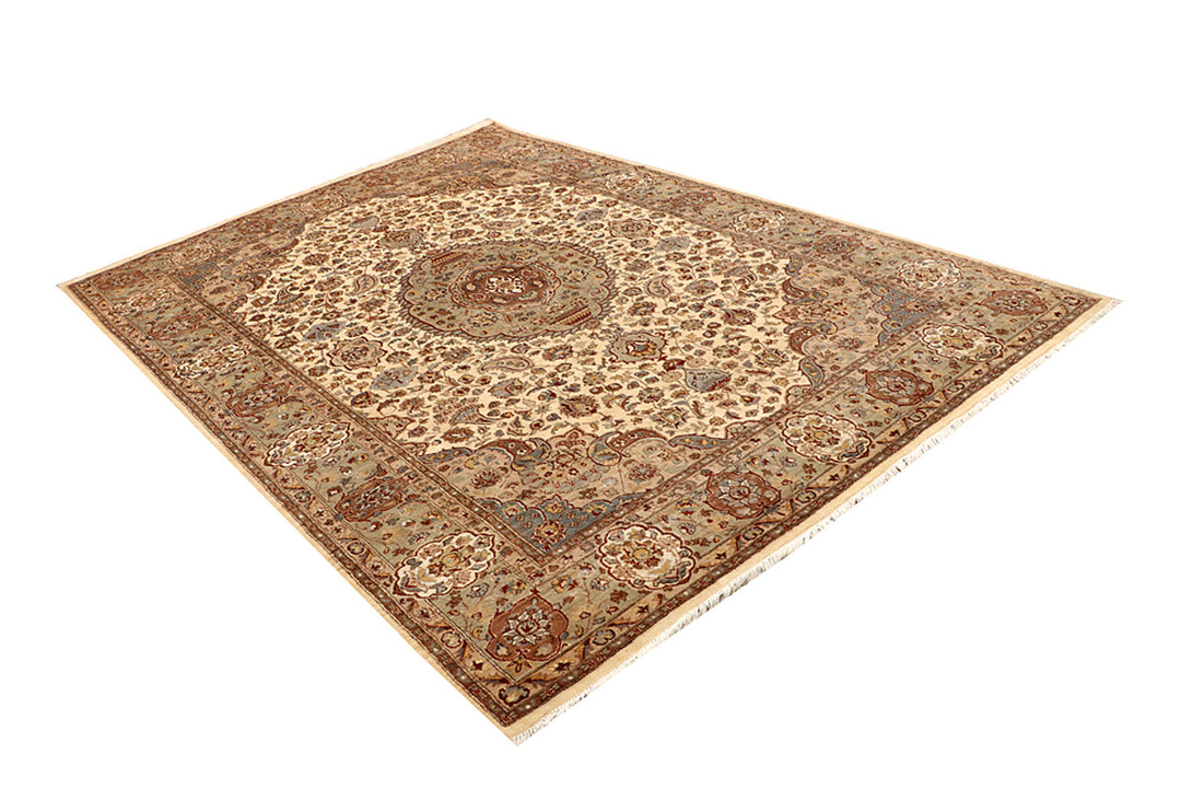 Blanched Almond Isfahan 6' 8 x 9' 6 - No. 68478 - ALRUG Rug Store