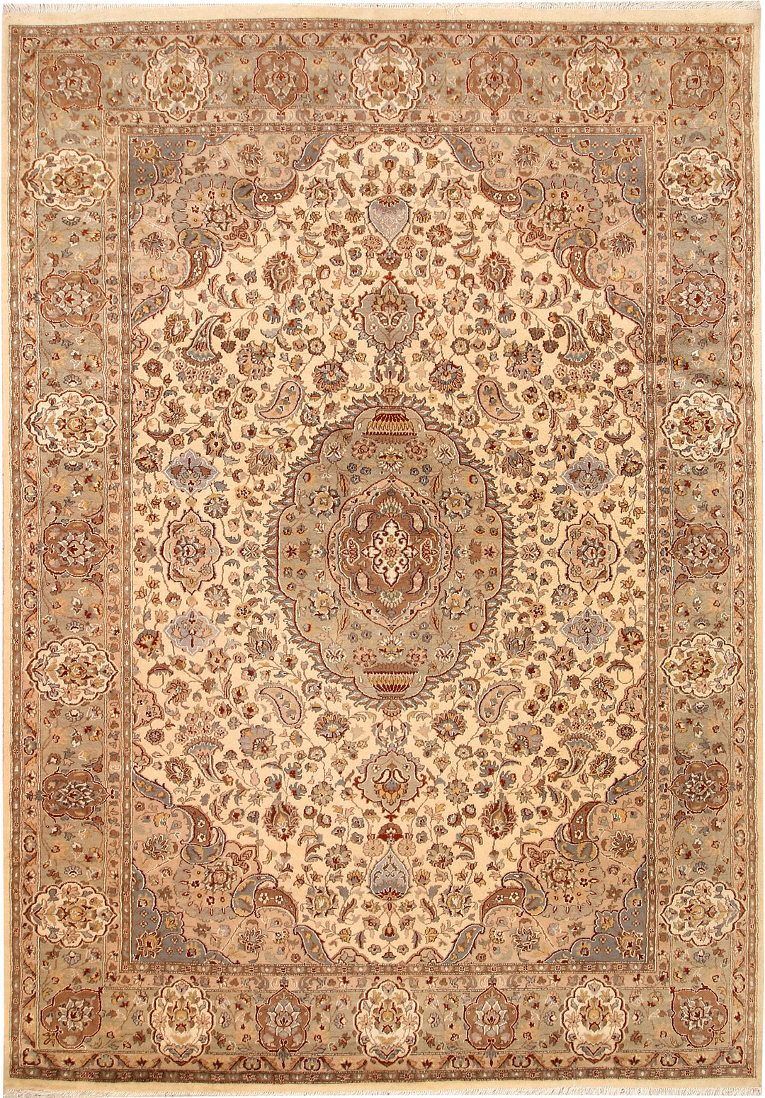 Blanched Almond Isfahan 6' 8 x 9' 6 - No. 68478 - ALRUG Rug Store