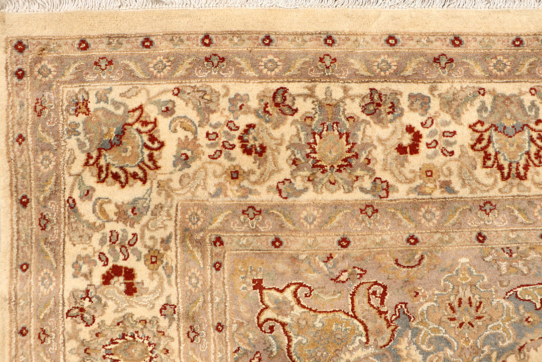 Blanched Almond Isfahan 6' 5 x 9' 7 - No. 68479 - ALRUG Rug Store