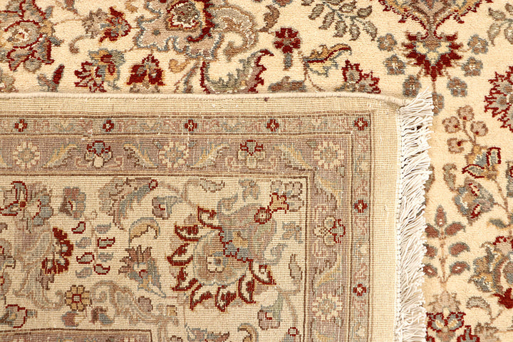 Blanched Almond Isfahan 6' 5 x 9' 7 - No. 68479 - ALRUG Rug Store
