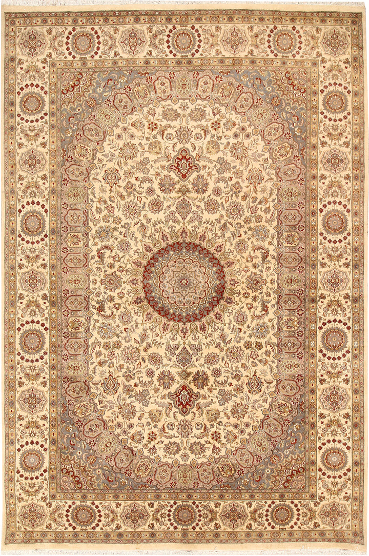 Blanched Almond Isfahan 6' 8 x 9' 11 - No. 68480 - ALRUG Rug Store