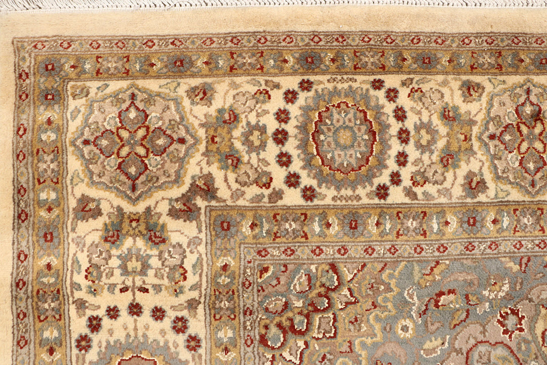 Blanched Almond Isfahan 6' 6 x 9' 9 - No. 68482 - ALRUG Rug Store