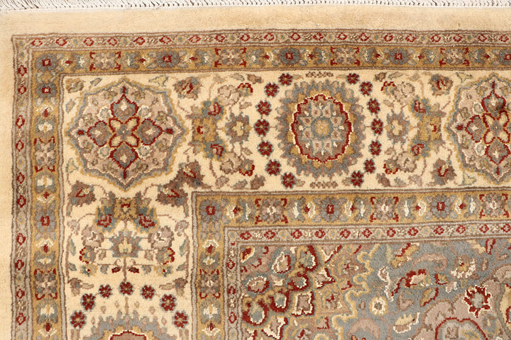 Blanched Almond Isfahan 6' 6 x 9' 9 - No. 68482 - ALRUG Rug Store