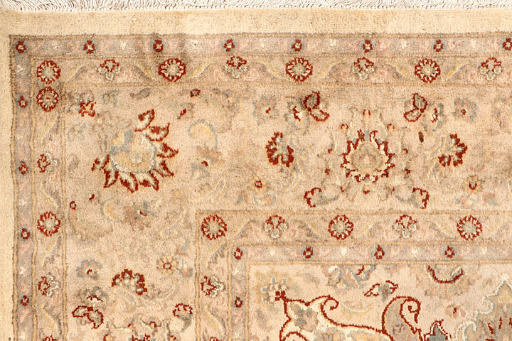Blanched Almond Isfahan 6' 7 x 9' 7 - No. 68485 - ALRUG Rug Store