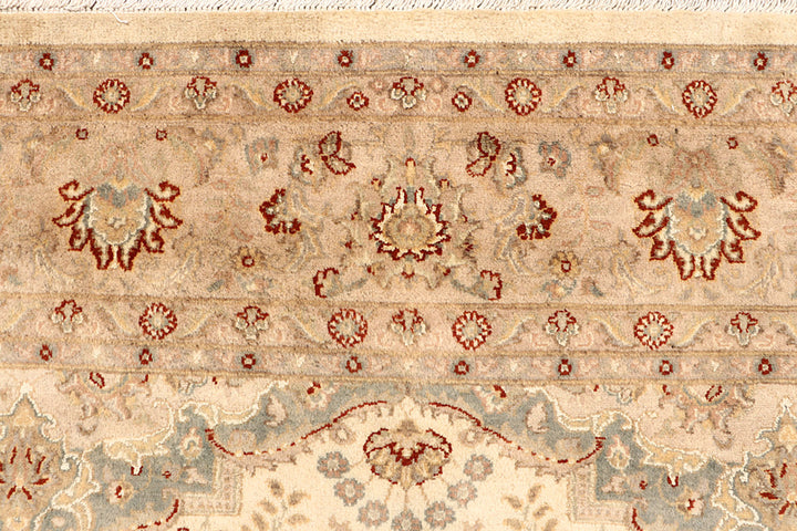 Blanched Almond Isfahan 6'  7" x 9'  7" - No. QA71044