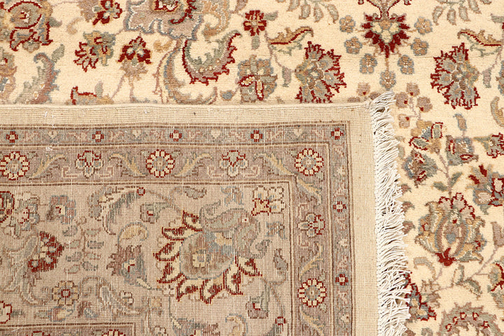 Blanched Almond Isfahan 6' 8 x 9' 9 - No. 68487 - ALRUG Rug Store