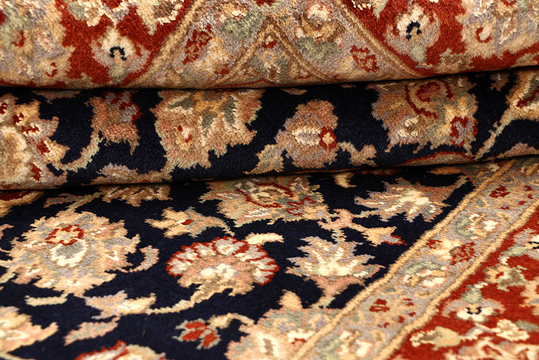 Black Isfahan 4' 7 x 7' 1 - No. 68497 - ALRUG Rug Store