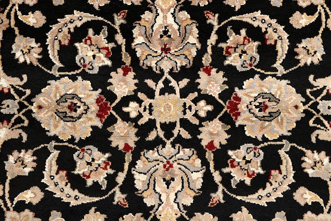 Black Mahal 4'  6" x 6'  10" - No. QA82309