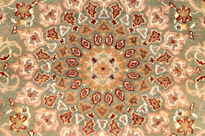 Olive Kashan 4' 8 x 7' 1 - No. 68513 - ALRUG Rug Store