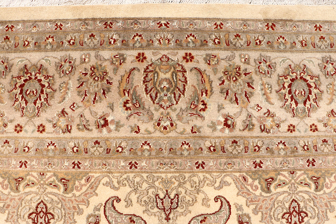 Blanched Almond Isfahan 8' 11 x 12' 4 - No. 68531 - ALRUG Rug Store