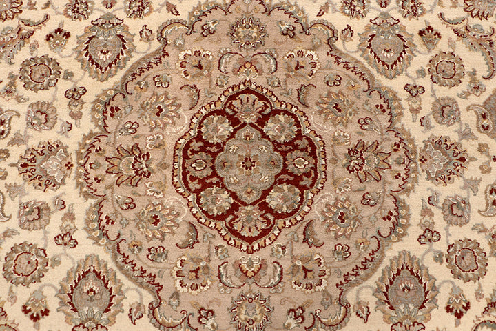 Blanched Almond Isfahan 8' 11 x 12' 4 - No. 68531 - ALRUG Rug Store