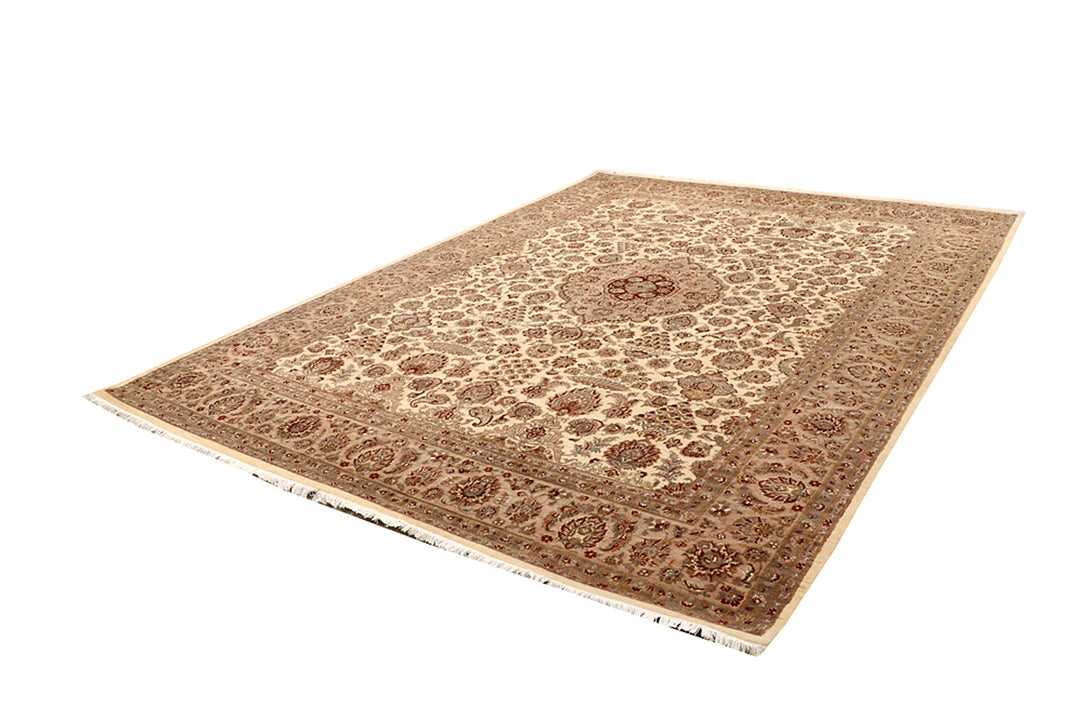 Blanched Almond Isfahan 8' 11 x 12' 4 - No. 68531 - ALRUG Rug Store