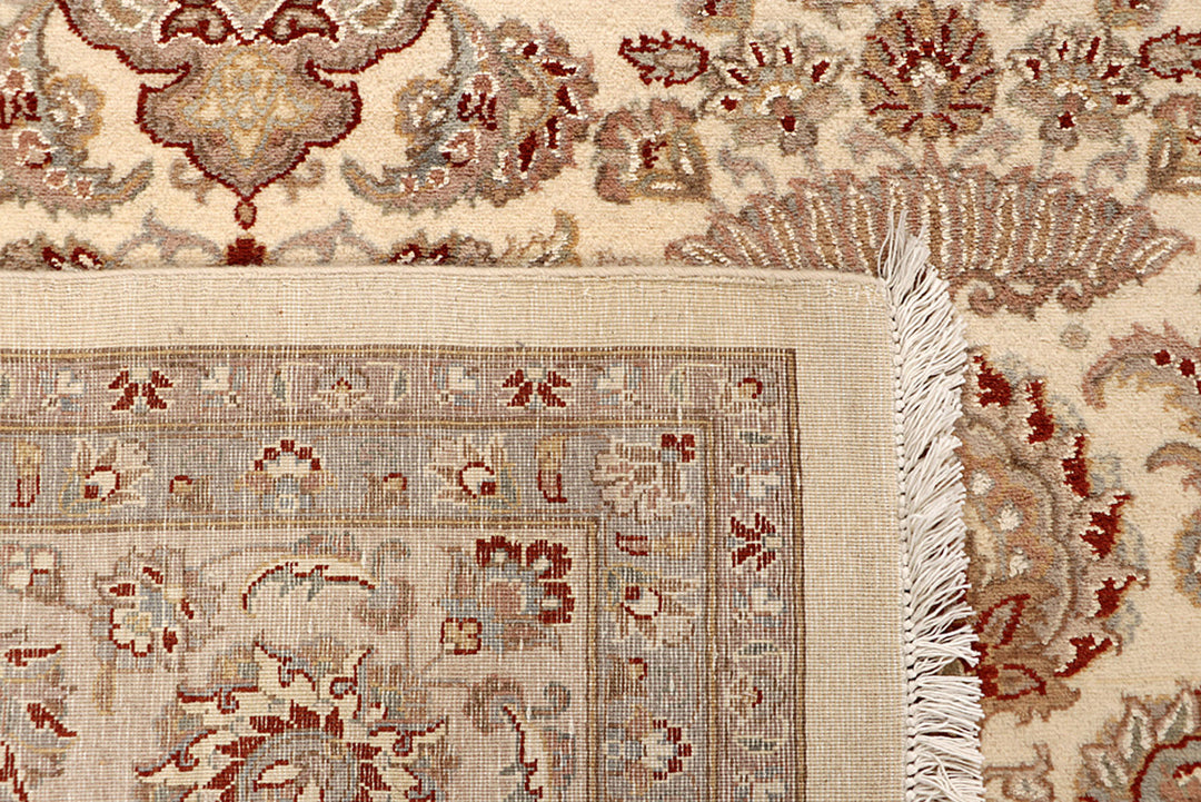 Blanched Almond Isfahan 8' 11 x 12' 4 - No. 68531 - ALRUG Rug Store