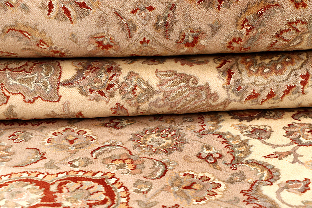 Blanched Almond Isfahan 9' 1 x 12' 2 - No. 68533 - ALRUG Rug Store