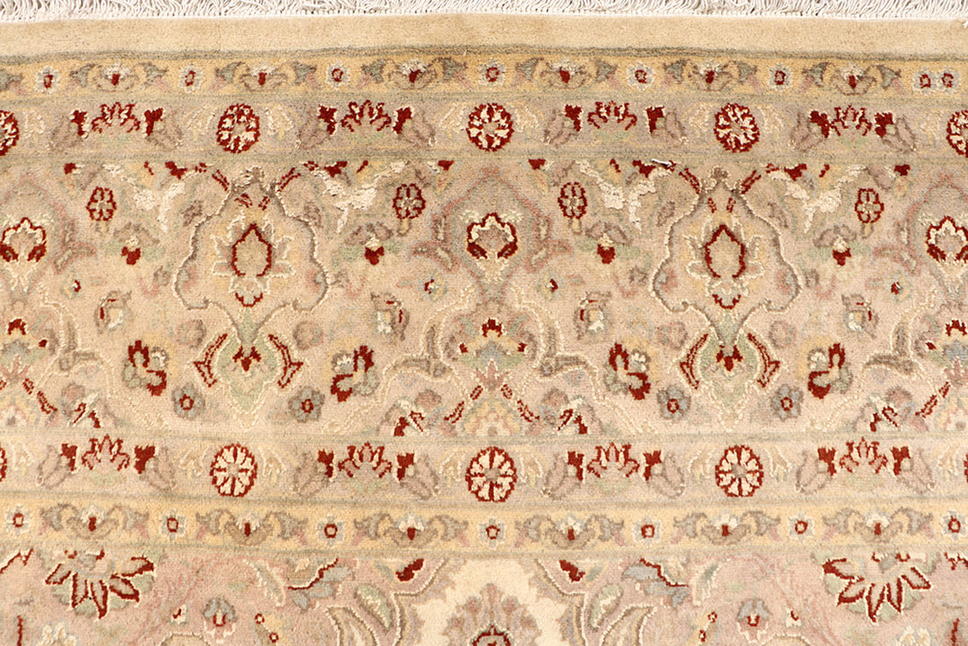 Blanched Almond Isfahan 8' 11 x 12' - No. 68536 - ALRUG Rug Store