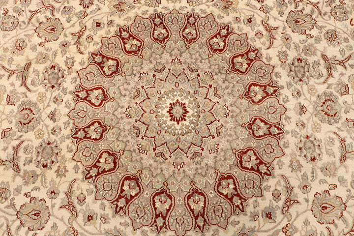 Blanched Almond Isfahan 8' 11 x 12' - No. 68536 - ALRUG Rug Store