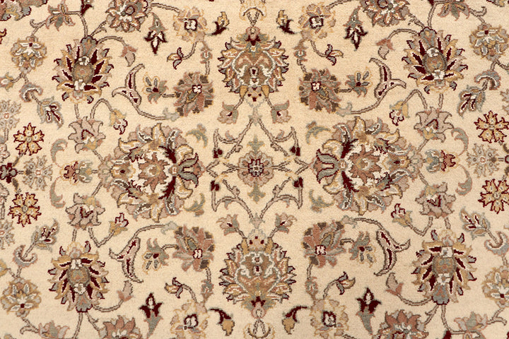 Blanched Almond Mahal 8' 11 x 12' 4 - No. 68539 - ALRUG Rug Store