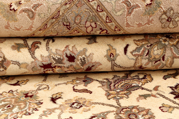 Blanched Almond Mahal 8' 11 x 12' 4 - No. 68539 - ALRUG Rug Store