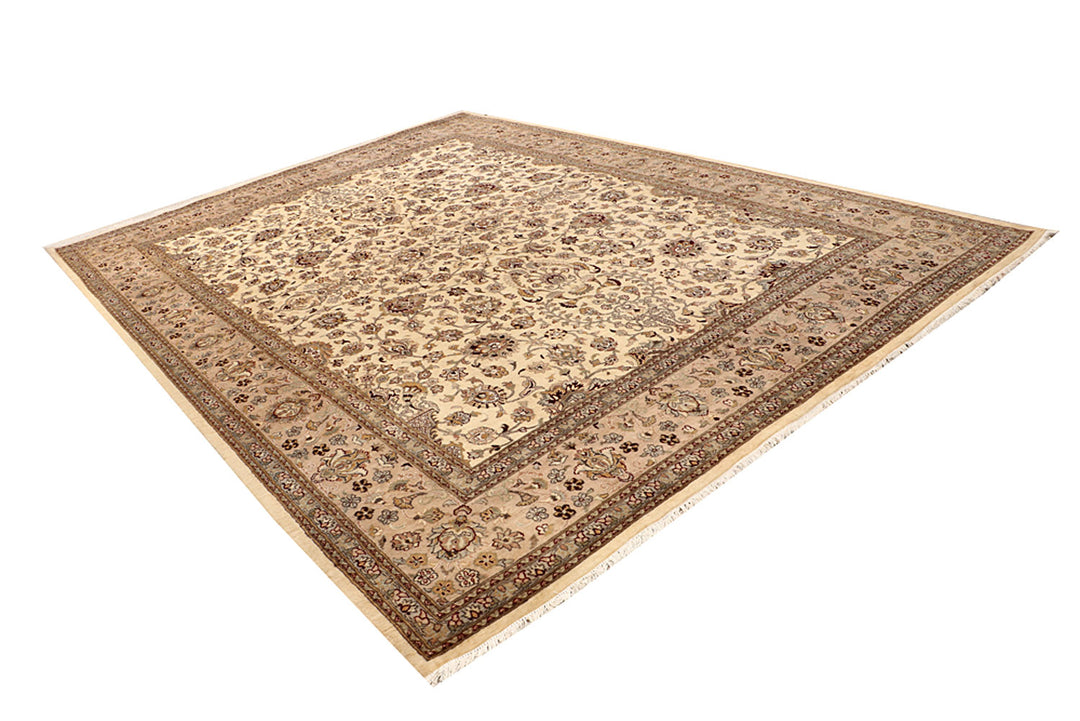 Blanched Almond Mahal 8' 11 x 12' 4 - No. 68539 - ALRUG Rug Store