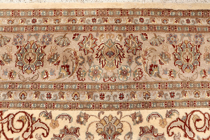Blanched Almond Isfahan 8' 1 x 11' 2 - No. 68542 - ALRUG Rug Store