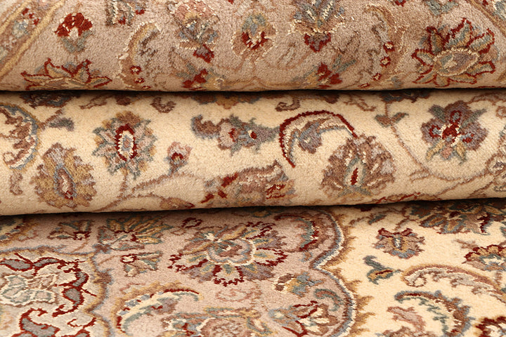 Blanched Almond Isfahan 8' 1 x 11' 2 - No. 68542 - ALRUG Rug Store