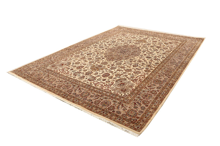 Blanched Almond Isfahan 8' 1 x 11' 2 - No. 68542 - ALRUG Rug Store