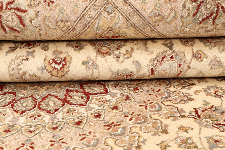 Blanched Almond Isfahan 7' 11 x 10' 2 - No. 68546 - ALRUG Rug Store