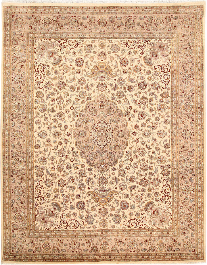 Blanched Almond Isfahan 7' 11 x 10' 1 - No. 68552 - ALRUG Rug Store