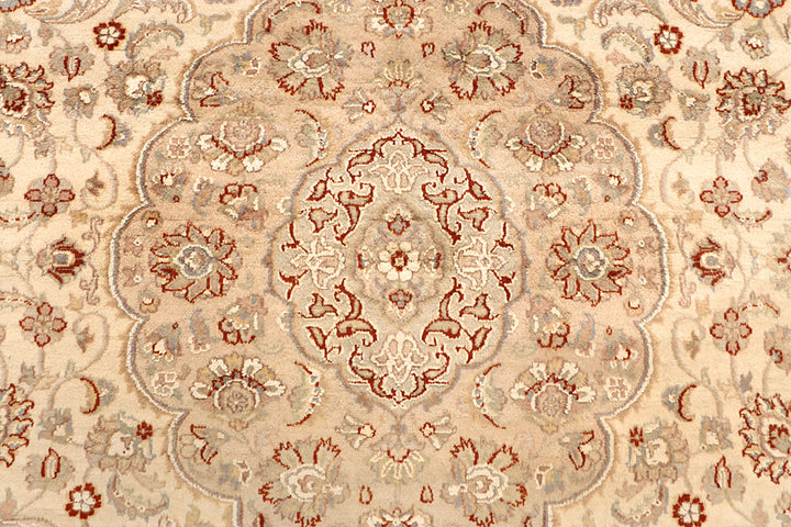 Blanched Almond Isfahan 8' x 10' 2 - No. 68560 - ALRUG Rug Store