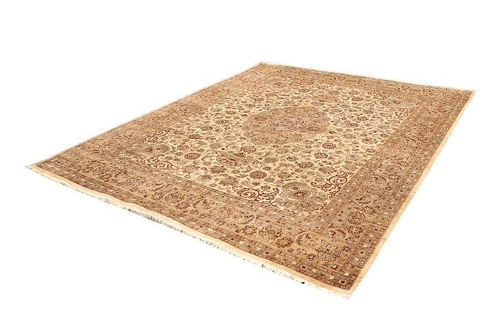Blanched Almond Isfahan 8' x 10' 2 - No. 68560 - ALRUG Rug Store