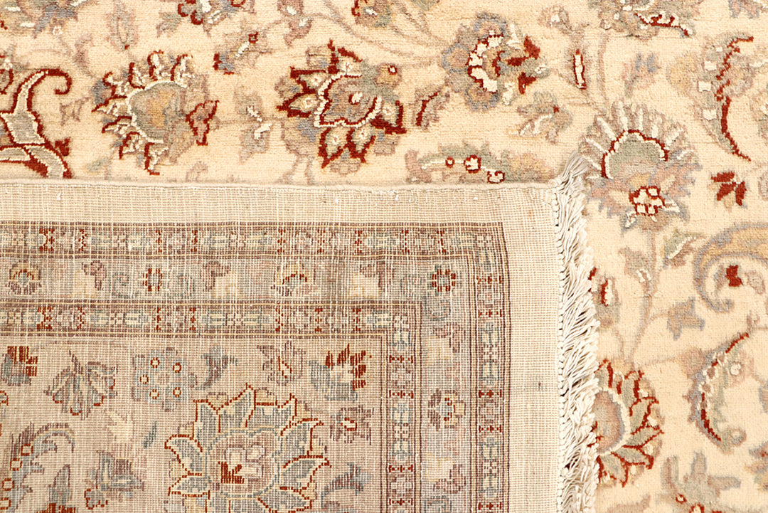 Blanched Almond Isfahan 8' x 10' 2 - No. 68560 - ALRUG Rug Store