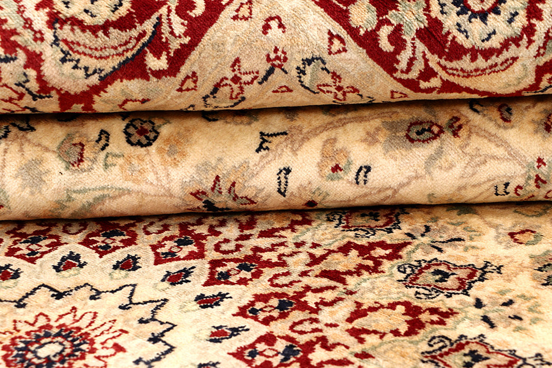 Blanched Almond Kashan 8' 2 x 10' 2 - No. 68561 - ALRUG Rug Store