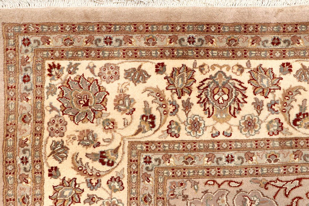 Peach Puff Isfahan 7' 11 x 10' 3 - No. 68563 - ALRUG Rug Store