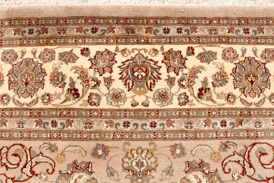 Peach Puff Isfahan 7' 11 x 10' 3 - No. 68563 - ALRUG Rug Store
