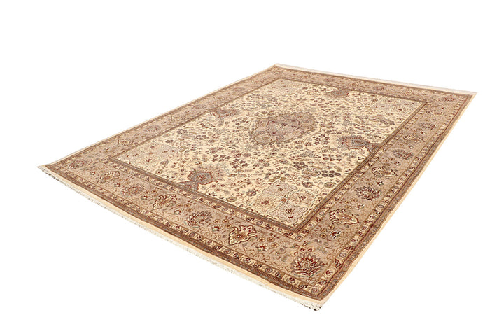 Blanched Almond Isfahan 8' x 10' 5 - No. 68566 - ALRUG Rug Store