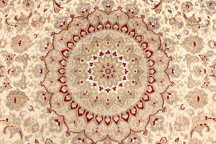 Blanched Almond Kashan 8' x 10' 3 - No. 68567 - ALRUG Rug Store