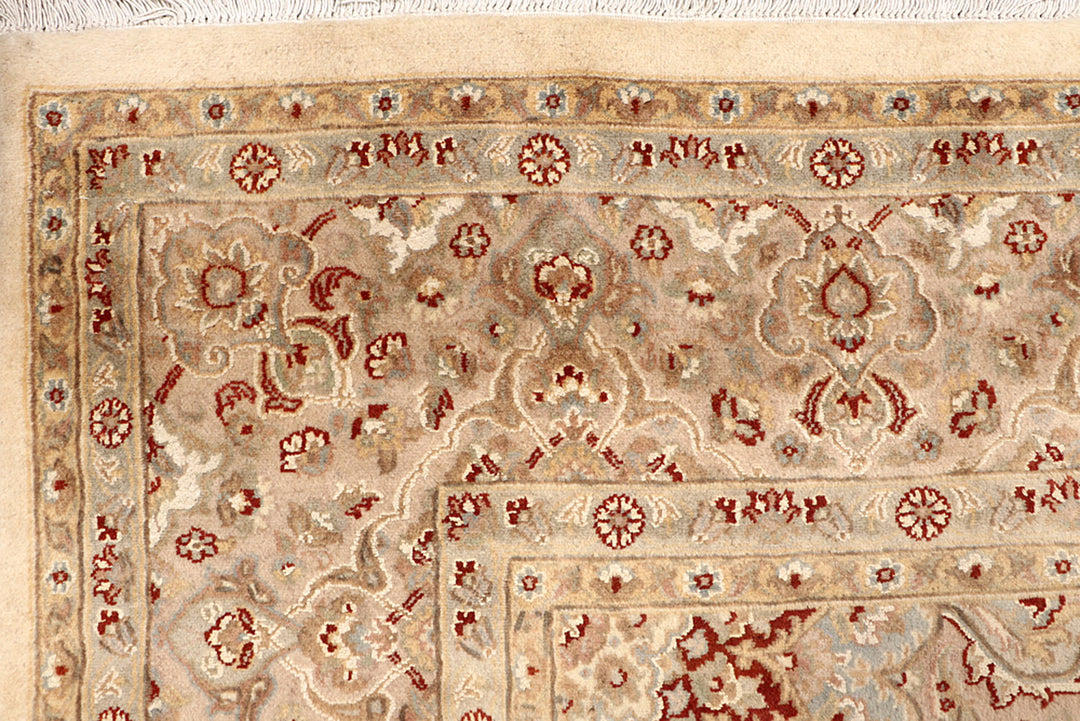 Blanched Almond Isfahan 8' 1 x 10' 2 - No. 68569 - ALRUG Rug Store