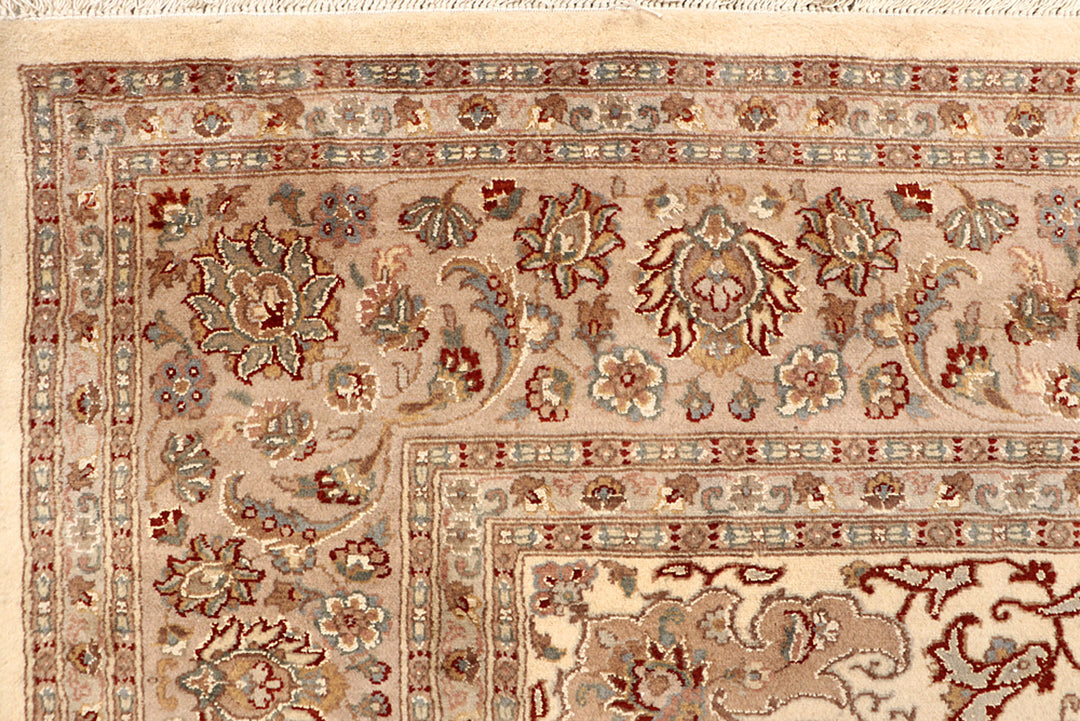 Blanched Almond Isfahan 7' 9 x 10' 1 - No. 68572 - ALRUG Rug Store