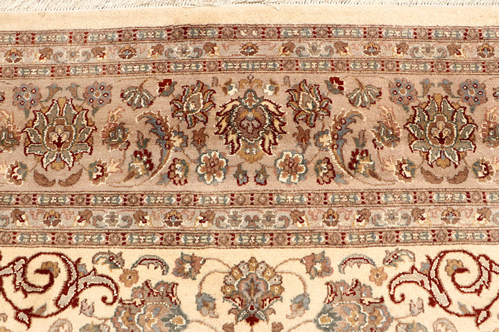 Blanched Almond Isfahan 7' 9 x 10' 1 - No. 68572 - ALRUG Rug Store
