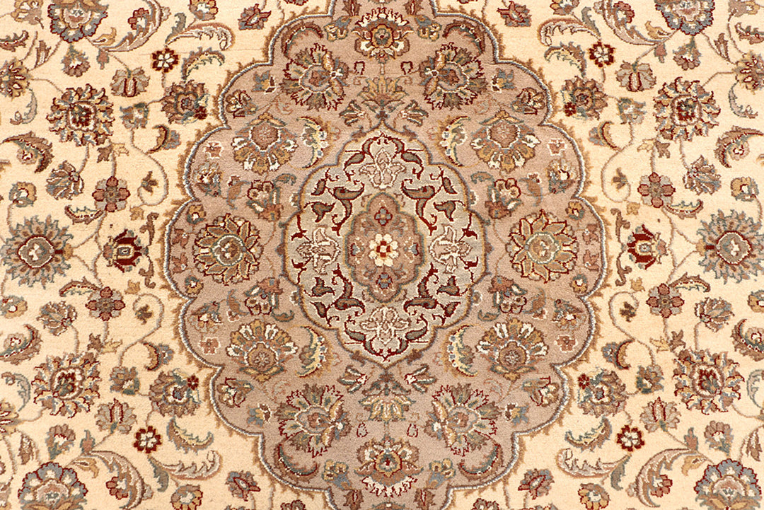 Blanched Almond Isfahan 7'  9" x 10'  1" - No. QA89669