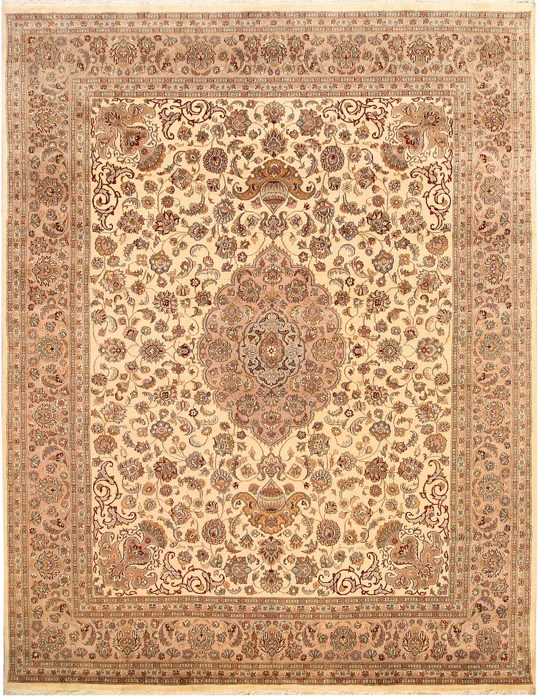 Blanched Almond Isfahan 7' 9 x 10' 1 - No. 68572 - ALRUG Rug Store